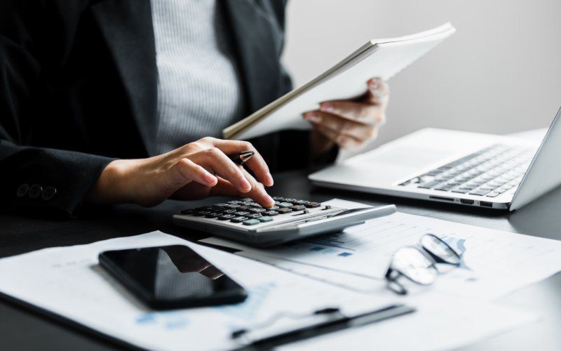 合法民間信貸怎麼找?避開高利貸的5個檢查重點